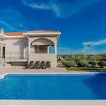 Villa Luka Zadar