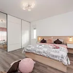 Luka Villa *