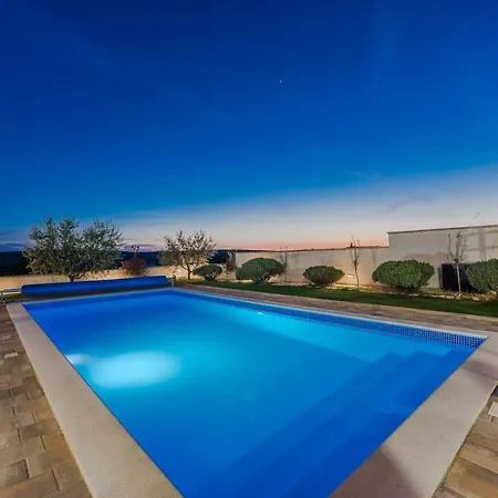 Luka Villa Zadar