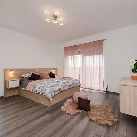 Luka Villa Zadar