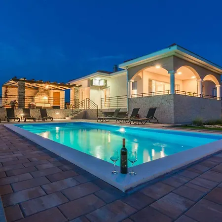 Luka Villa Zadar
